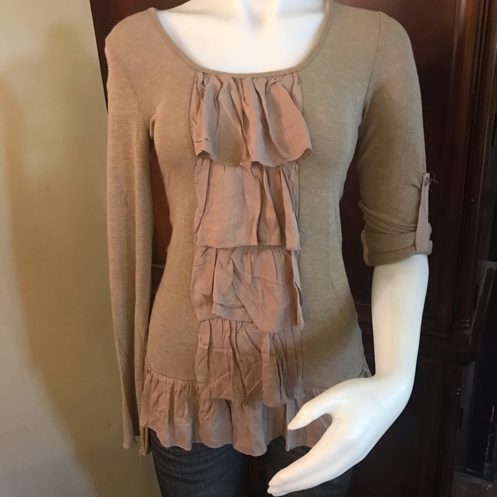 🆕 Catwalk Studio Tan Long Sleeve Top-Med